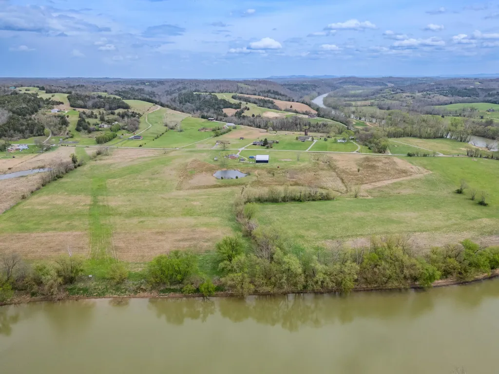 3925 Jackson Ferry Road Winchester KY 40391