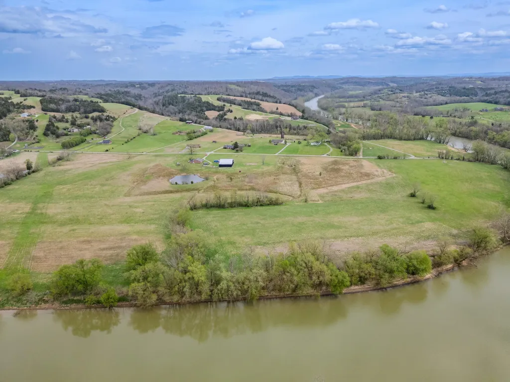 3925 Jackson Ferry Road Winchester KY 40391