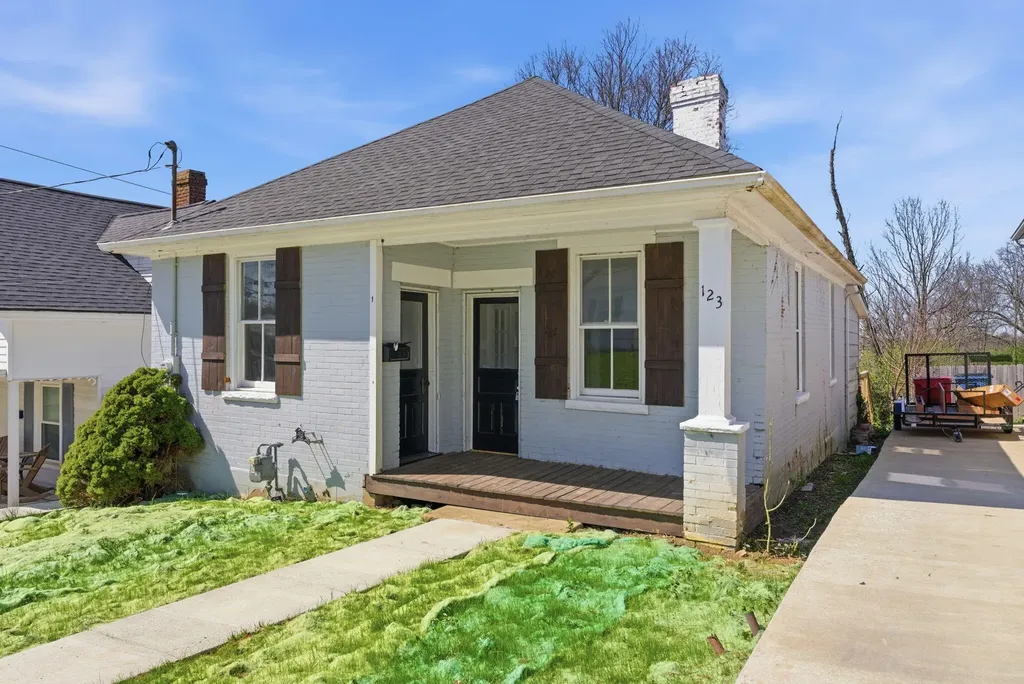 123 Webster Avenue Cynthiana KY 41031