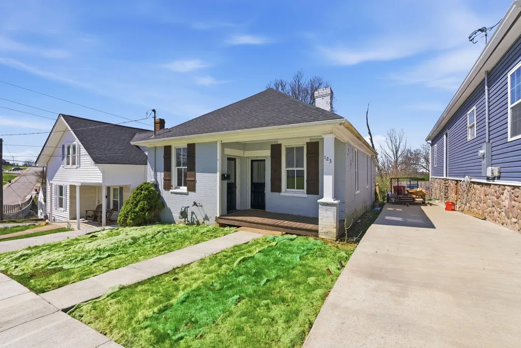 123 Webster Avenue Cynthiana KY 41031