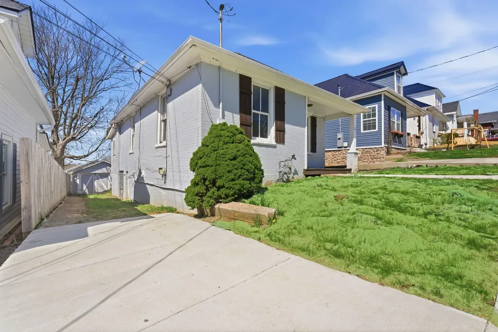 123 Webster Avenue Cynthiana KY 41031