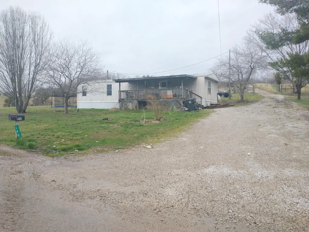 190 & 166 Pine Grove Road Olympia KY 40358