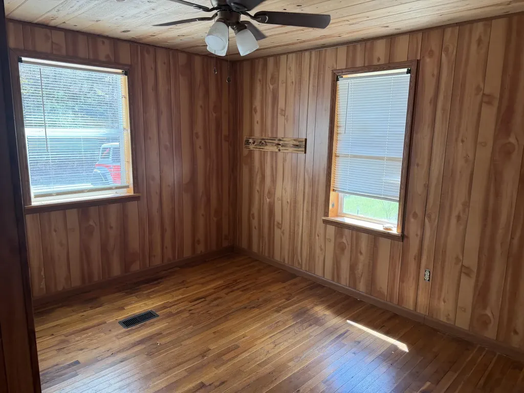 215 Eden Hollow Road Morehead KY 40351