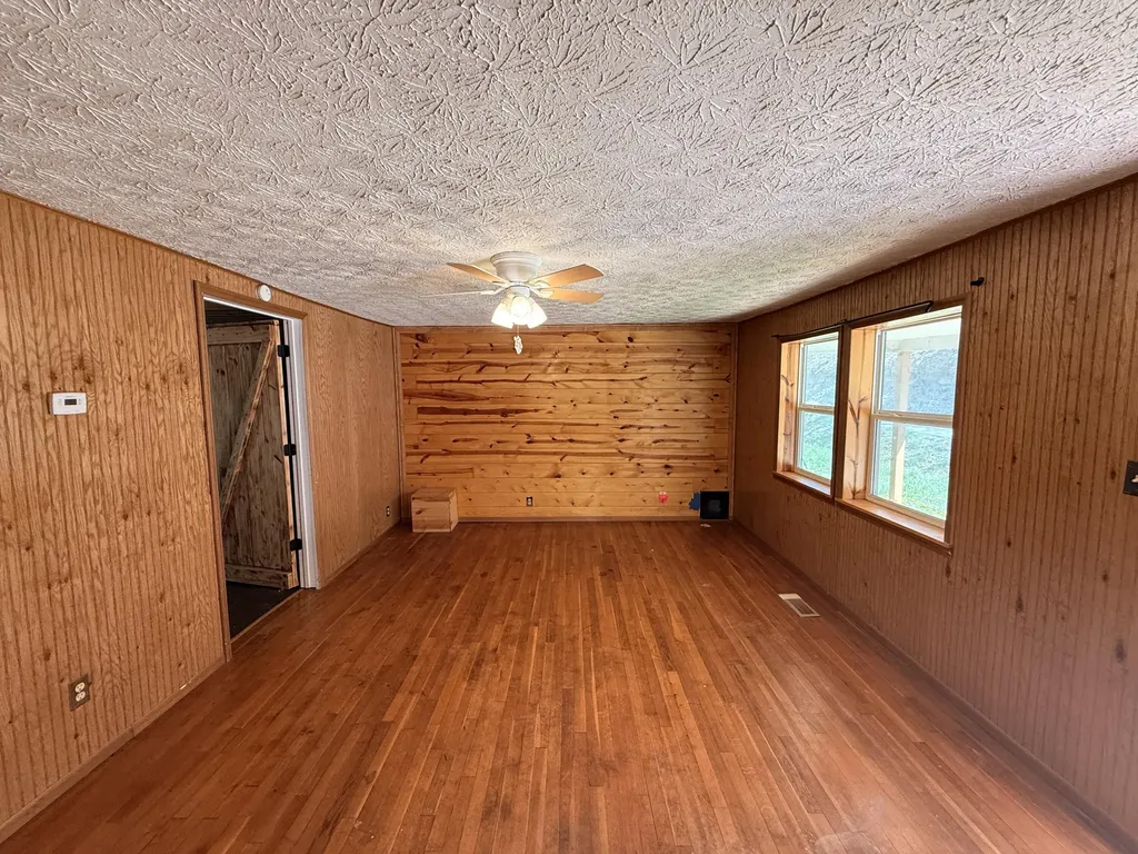 215 Eden Hollow Road Morehead KY 40351