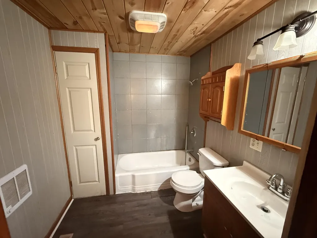 215 Eden Hollow Road Morehead KY 40351