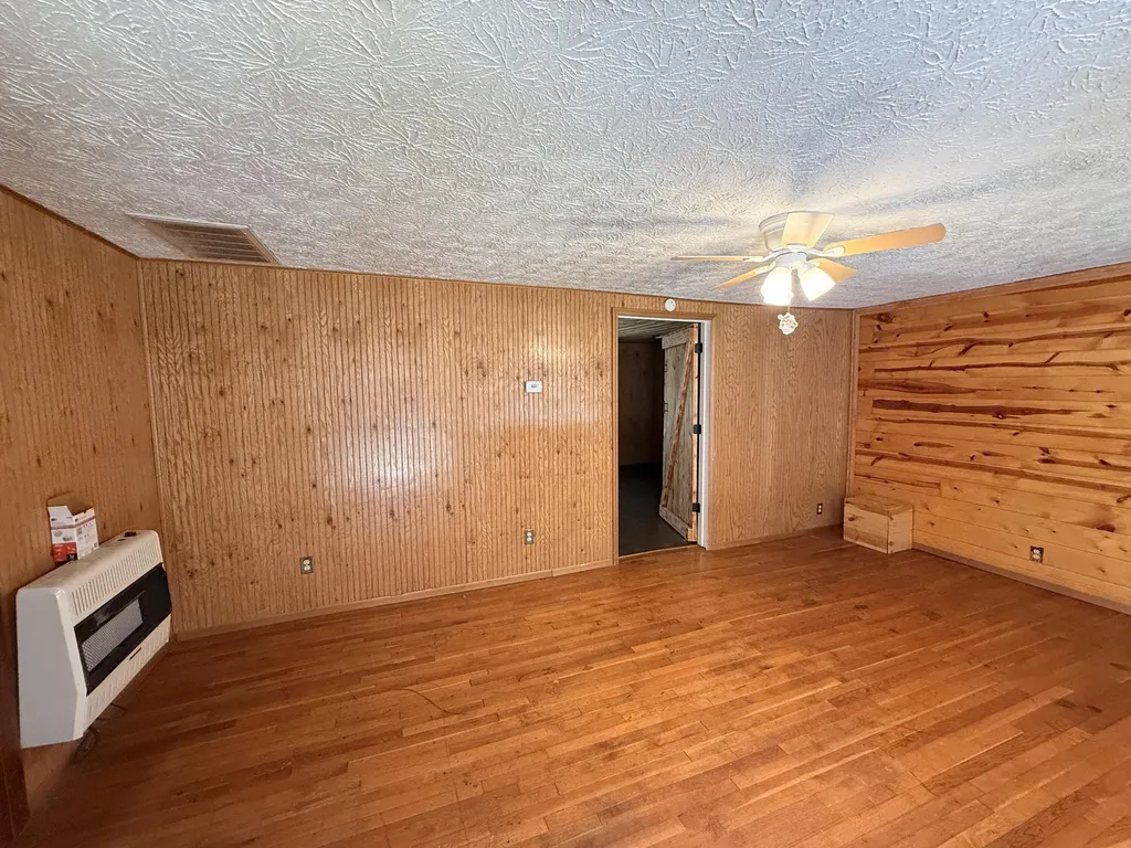 215 Eden Hollow Road Morehead KY 40351