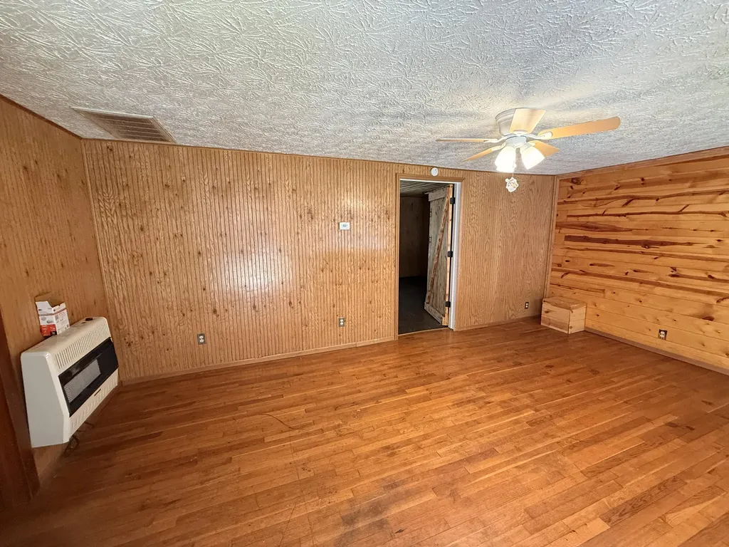 215 Eden Hollow Road Morehead KY 40351