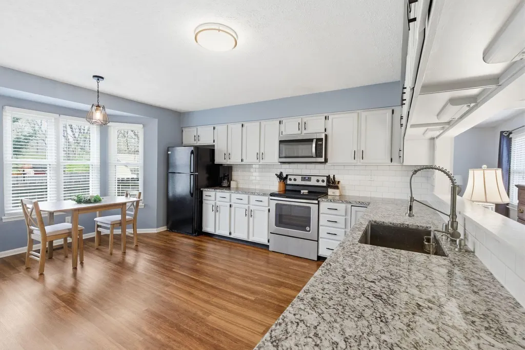 313 Stonegate Way Lexington KY 40503