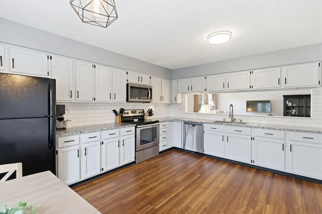 313 Stonegate Way Lexington KY 40503