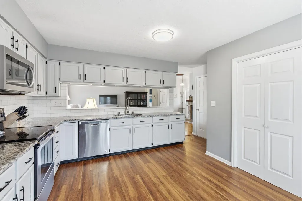 313 Stonegate Way Lexington KY 40503