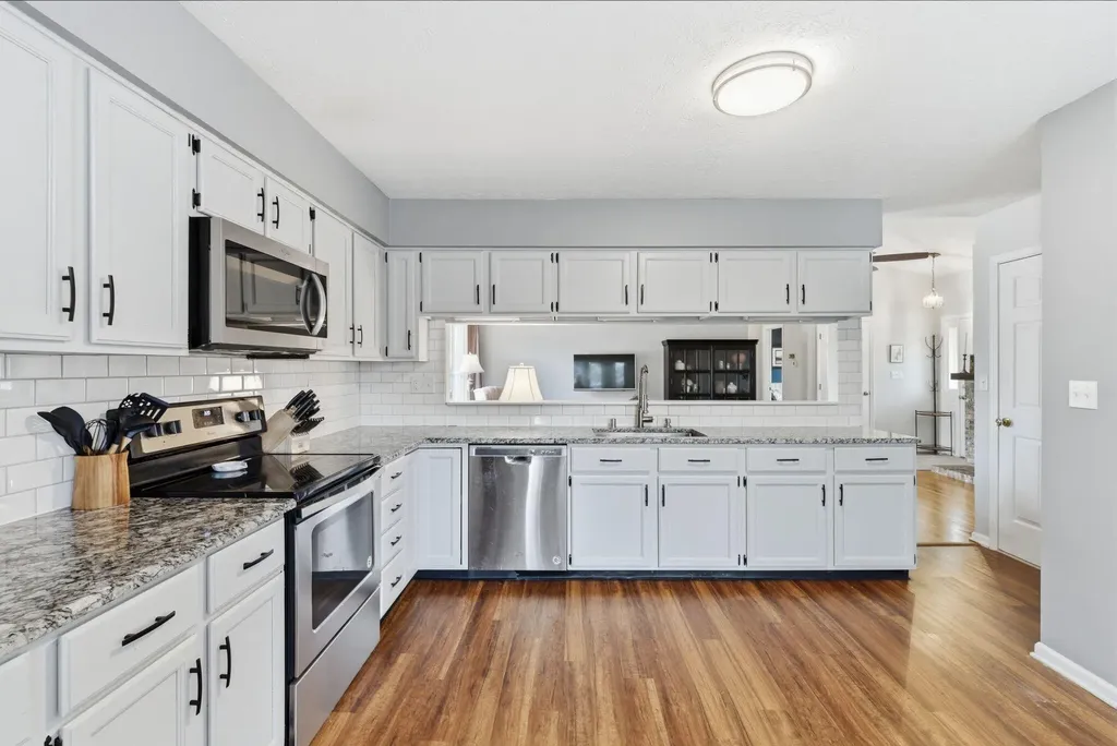 313 Stonegate Way Lexington KY 40503