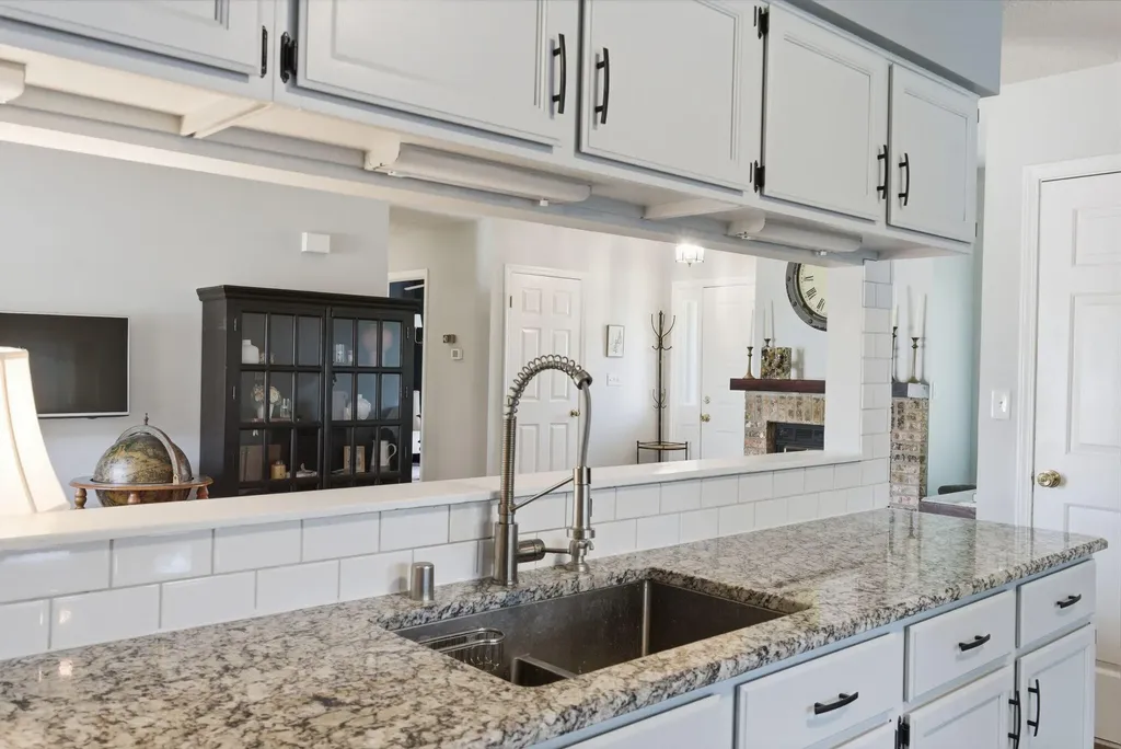 313 Stonegate Way Lexington KY 40503