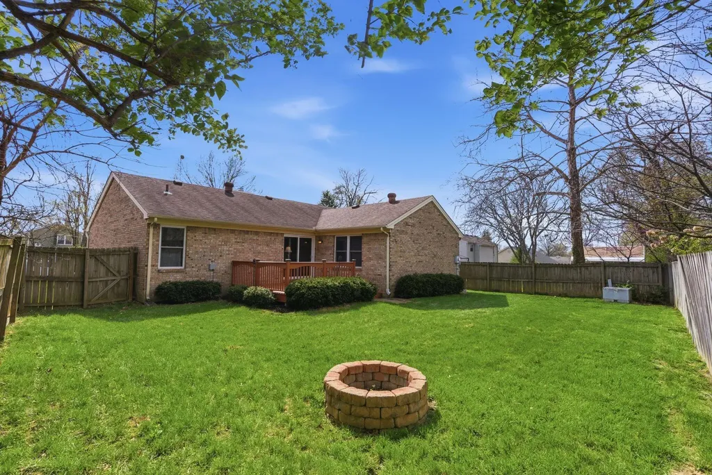 313 Stonegate Way Lexington KY 40503