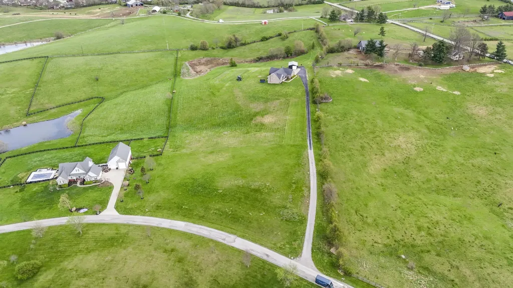 112 Fairfield Farm Road Georgetown KY 40324