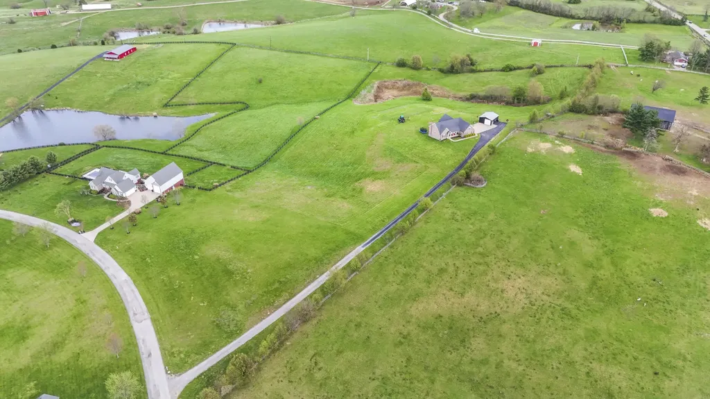 112 Fairfield Farm Road Georgetown KY 40324