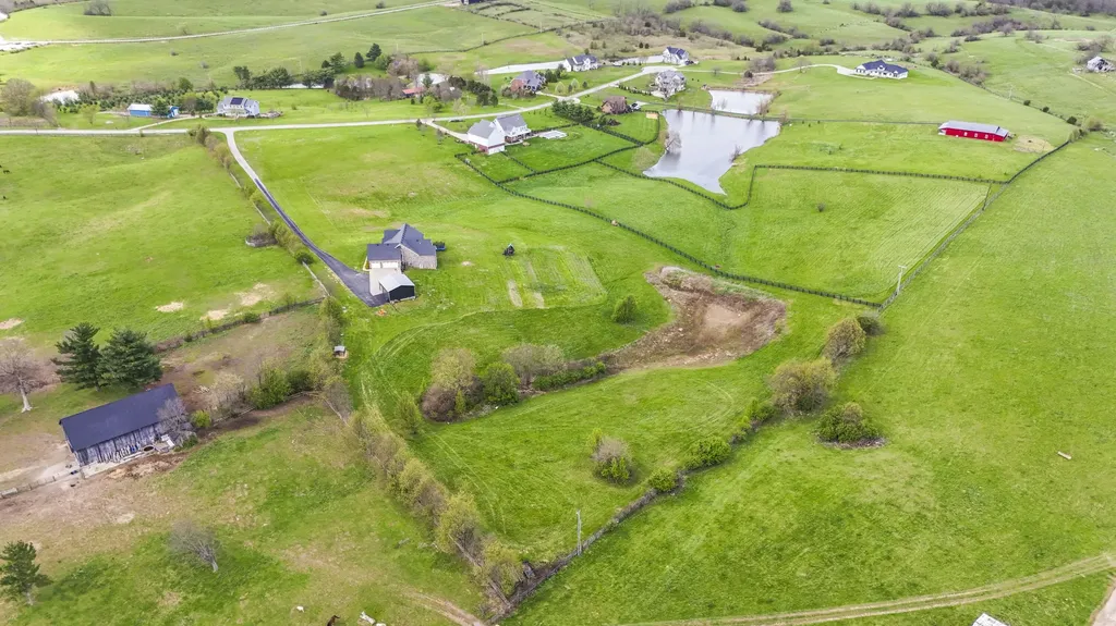 112 Fairfield Farm Road Georgetown KY 40324