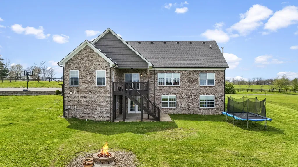 112 Fairfield Farm Road Georgetown KY 40324