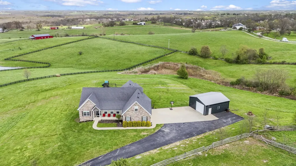 112 Fairfield Farm Road Georgetown KY 40324