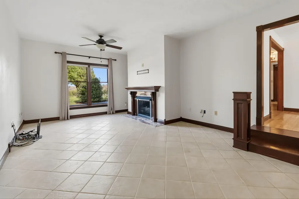 1399 Laurel Lake North Road London KY 40744