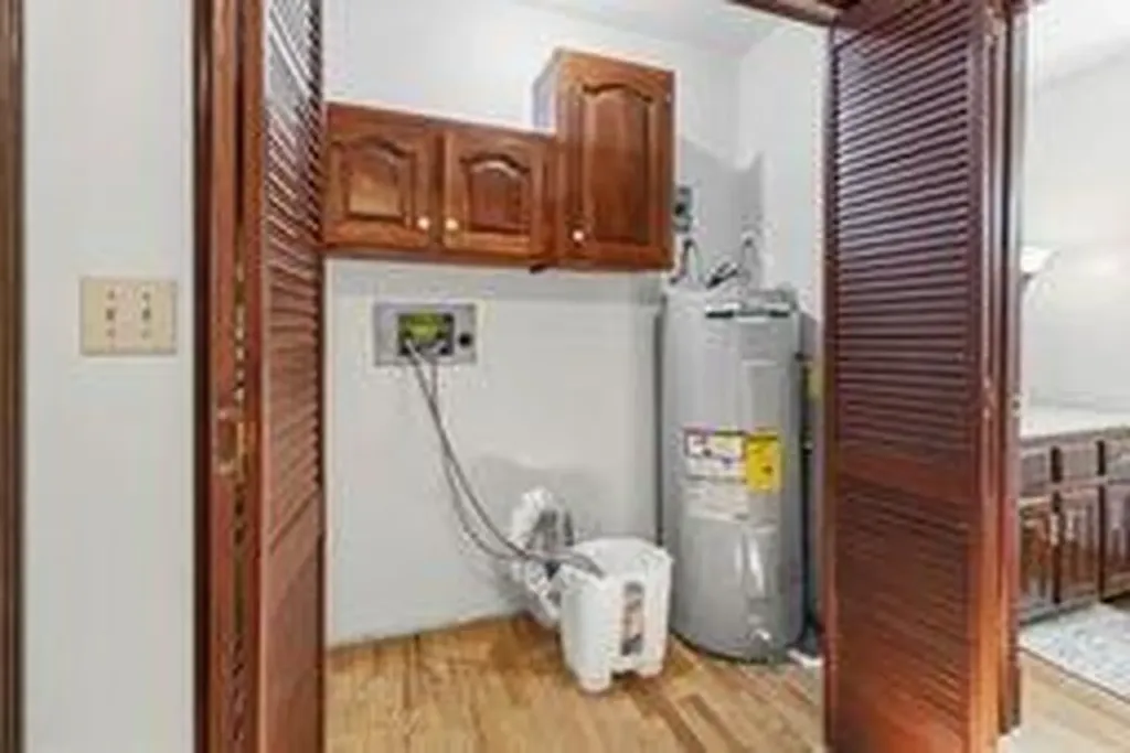 1399 Laurel Lake North Road London KY 40744
