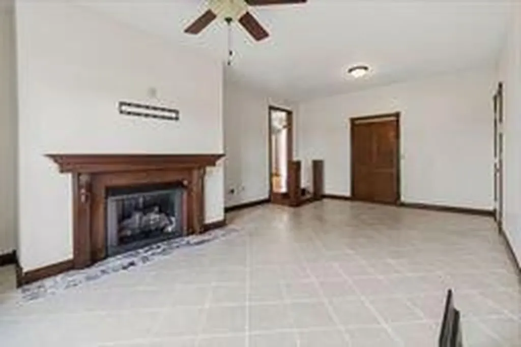 1399 Laurel Lake North Road London KY 40744
