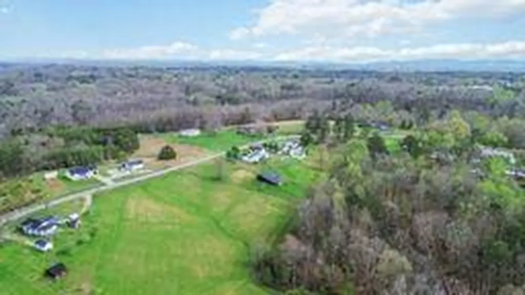 1399 Laurel Lake North Road London KY 40744