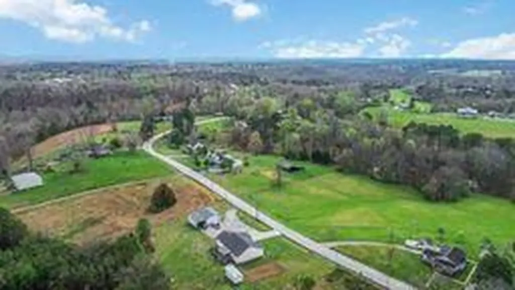 1399 Laurel Lake North Road London KY 40744
