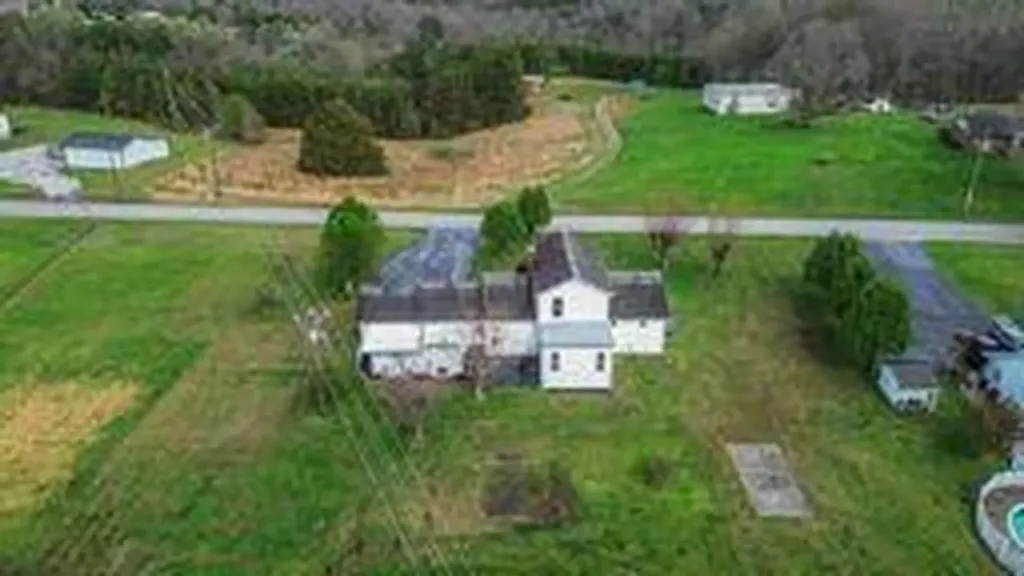 1399 Laurel Lake North Road London KY 40744
