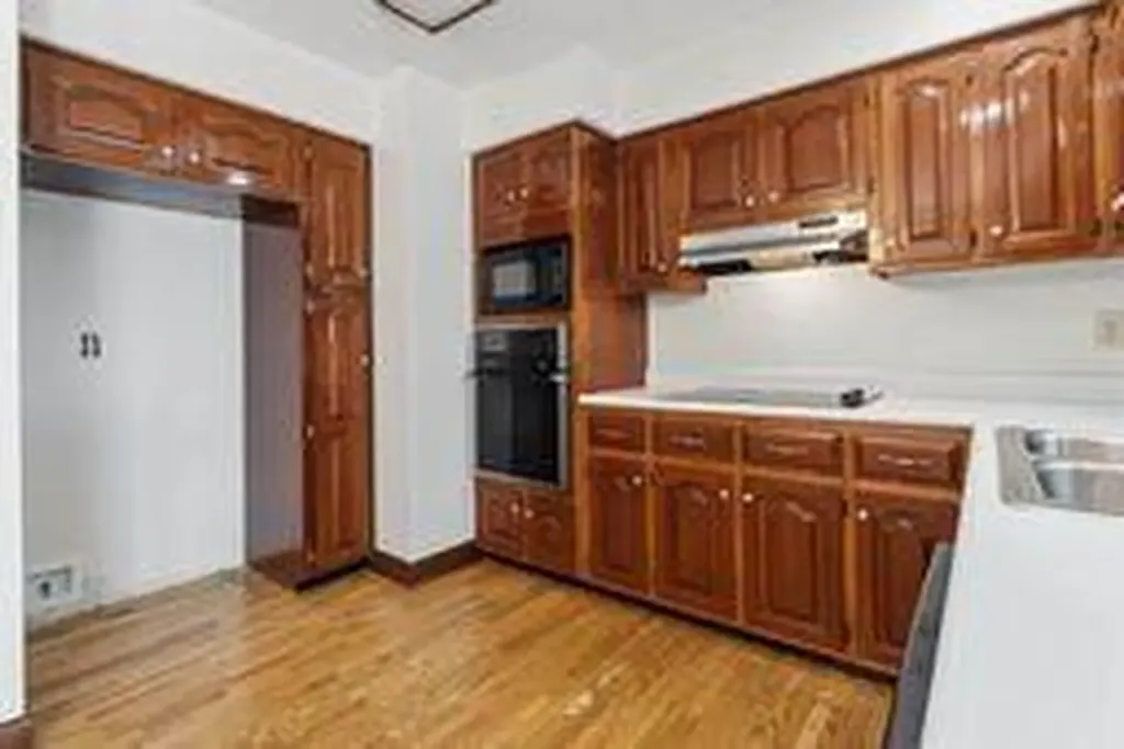1399 Laurel Lake North Road London KY 40744