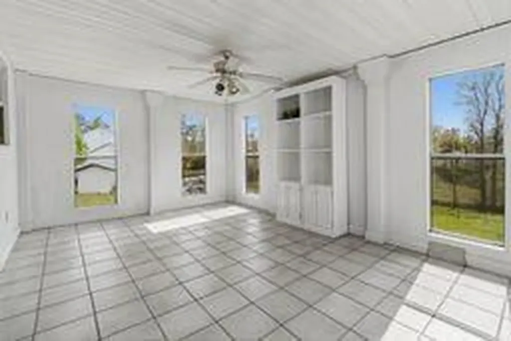 1399 Laurel Lake North Road London KY 40744