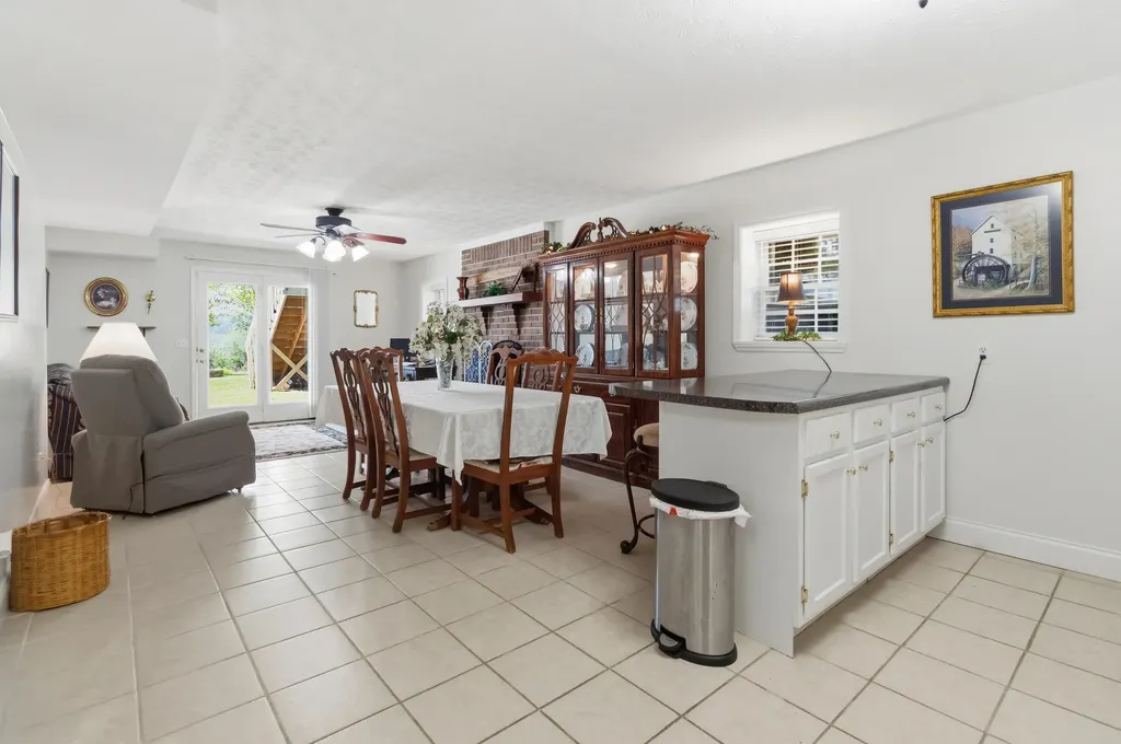 78 Francie Boulevard Monticello KY 42633