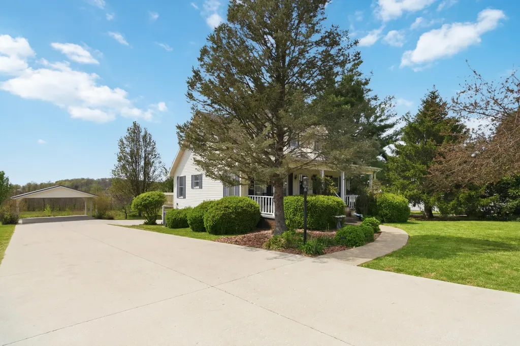 78 Francie Boulevard Monticello KY 42633
