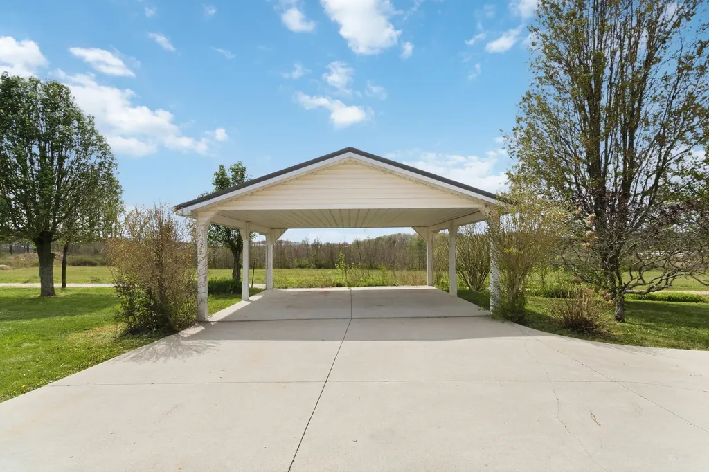 78 Francie Boulevard Monticello KY 42633