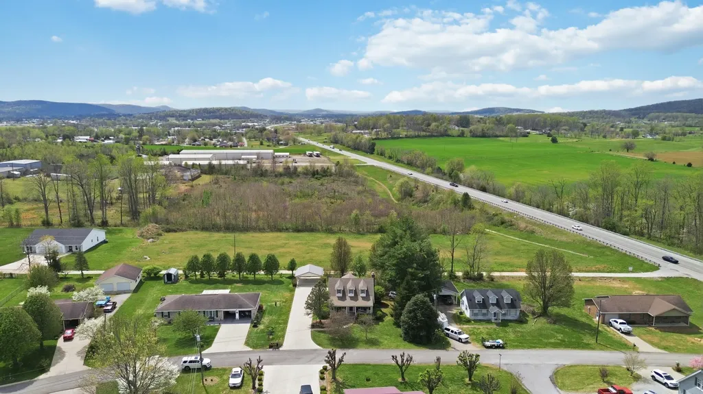 78 Francie Boulevard Monticello KY 42633