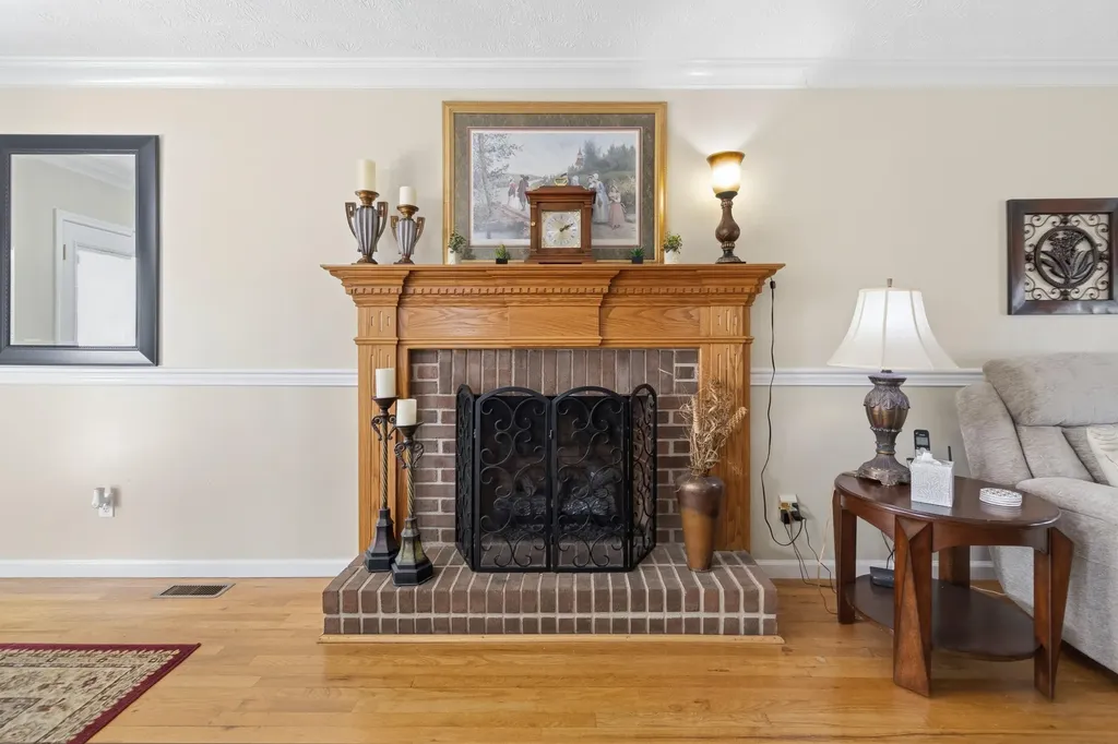 78 Francie Boulevard Monticello KY 42633