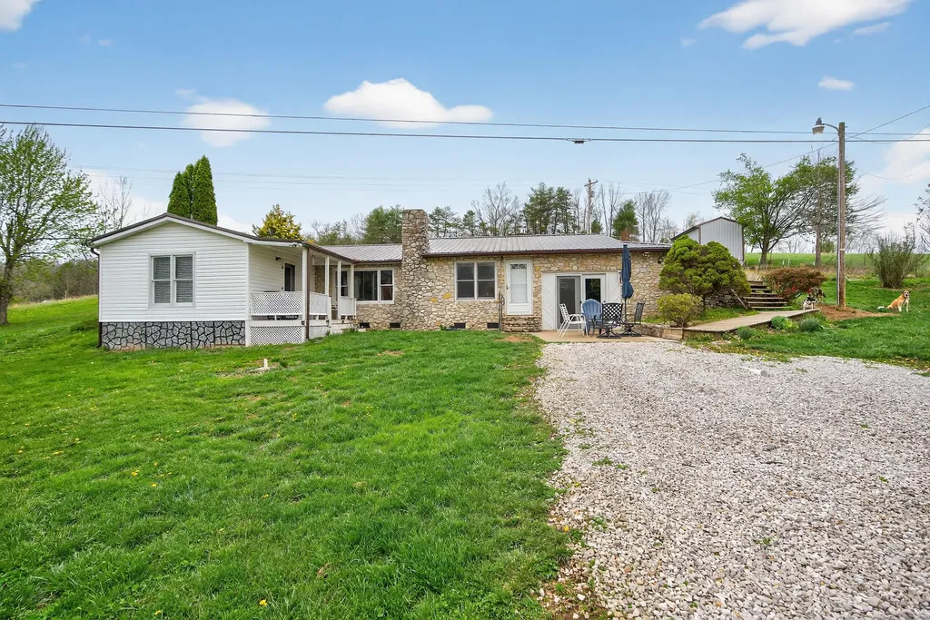 1341 State Highway 772 Ezel KY 41425