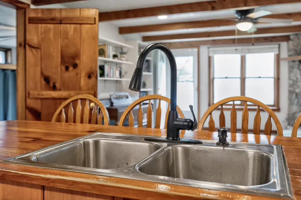 1341 State Highway 772 Ezel KY 41425