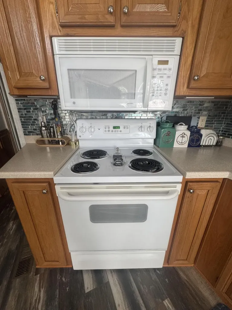 851 S Main Street Jamestown KY 42629