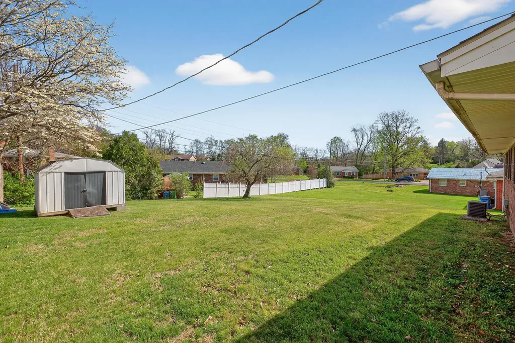 354 Mark Avenue Danville KY 40422