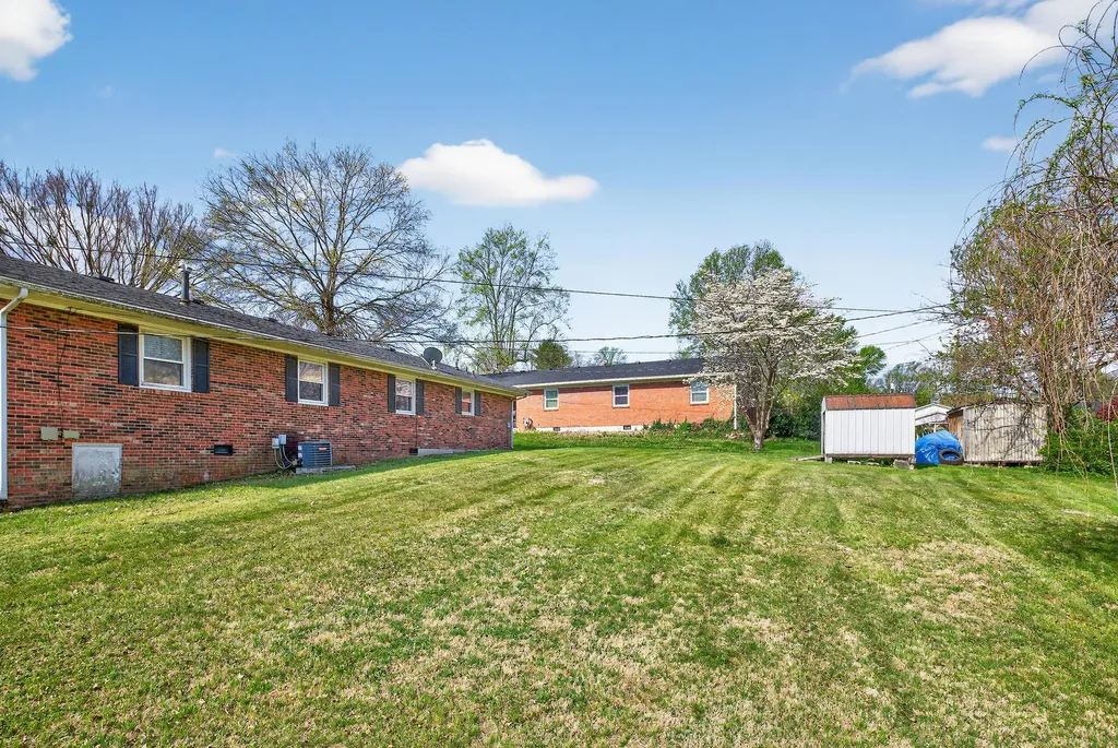 354 Mark Avenue Danville KY 40422