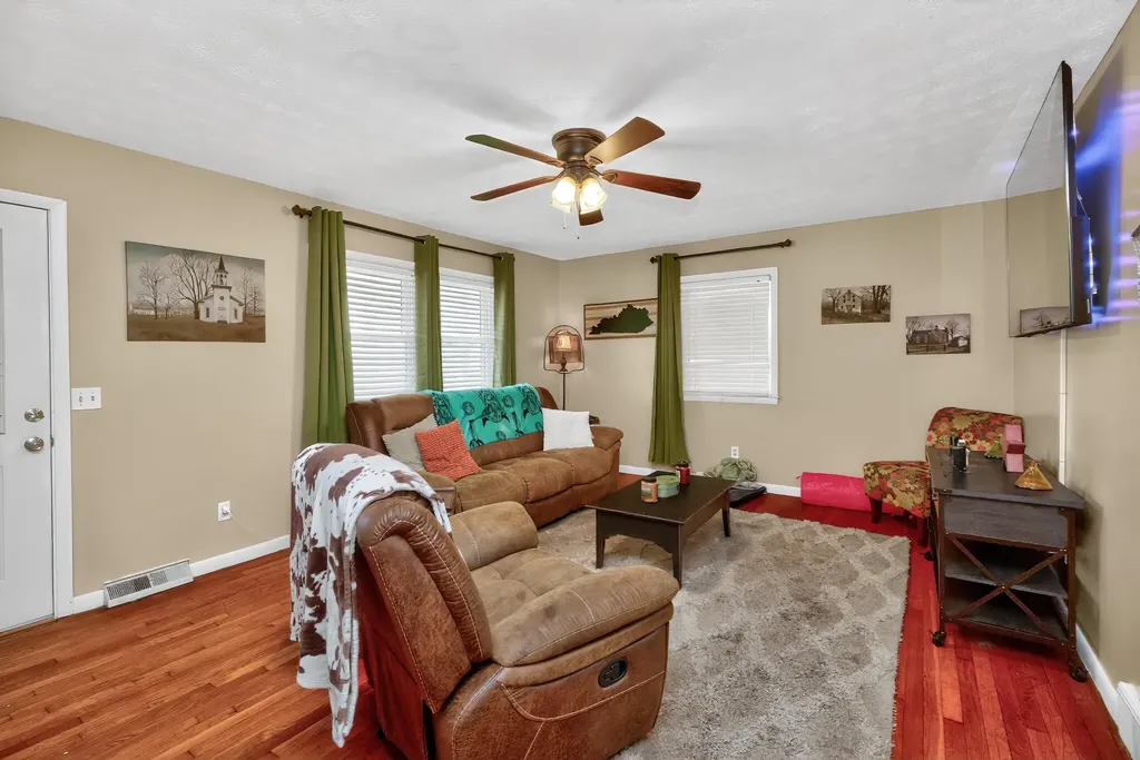 354 Mark Avenue Danville KY 40422