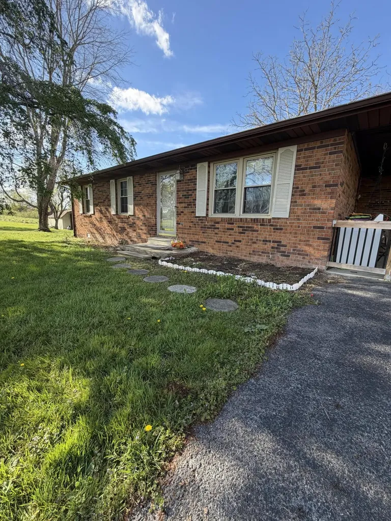 177 Litton Cemetery Road East Bernstadt KY 40729