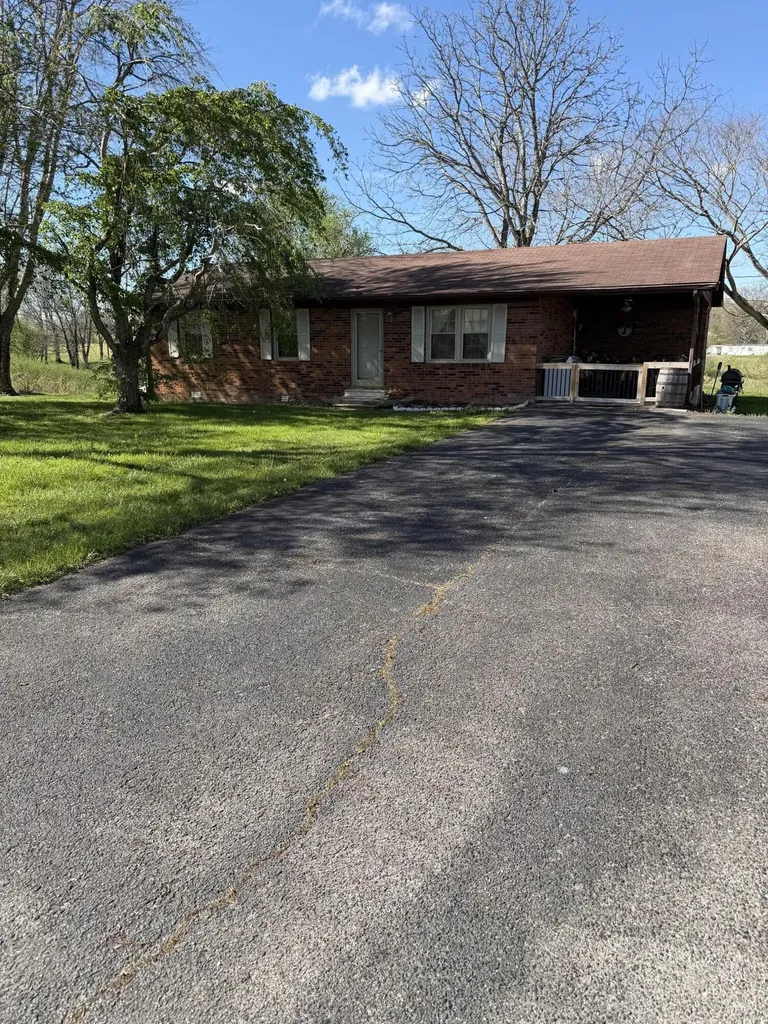 177 Litton Cemetery Road East Bernstadt KY 40729