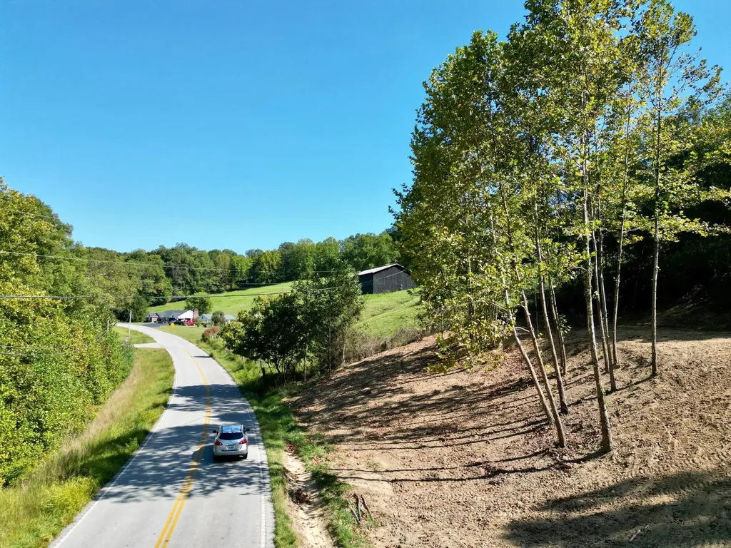 0 Highway 52 East Beattyville KY 41311