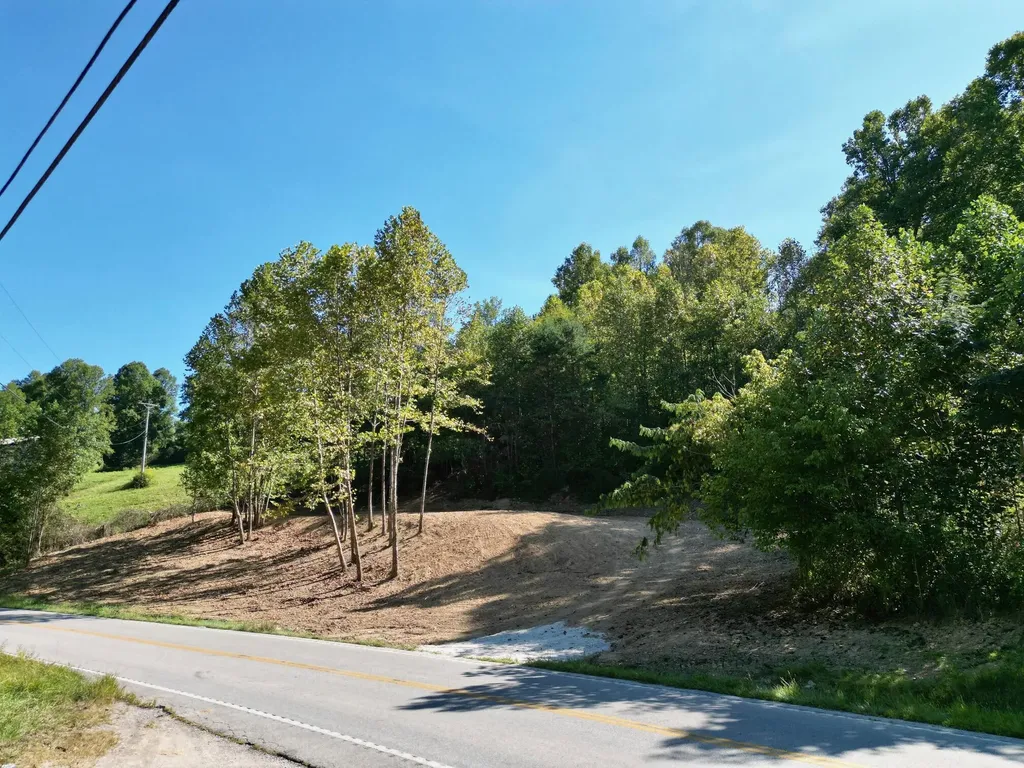 0 Highway 52 East Beattyville KY 41311