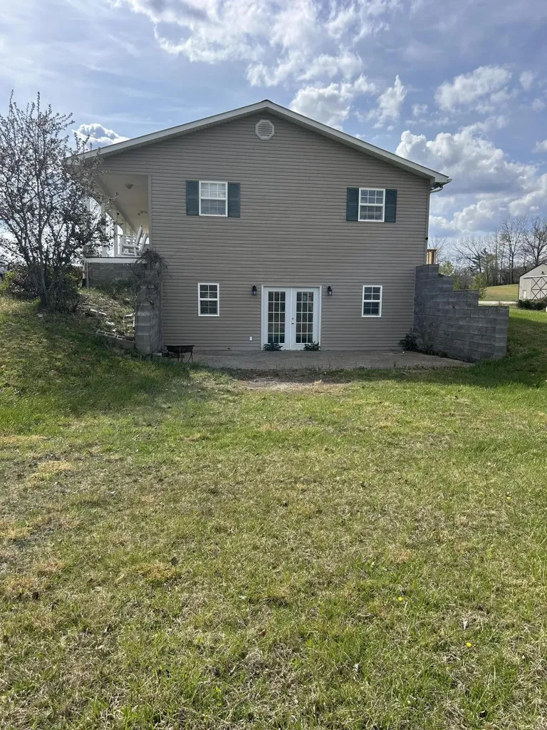 90 Deborah Lane Lily KY 40740