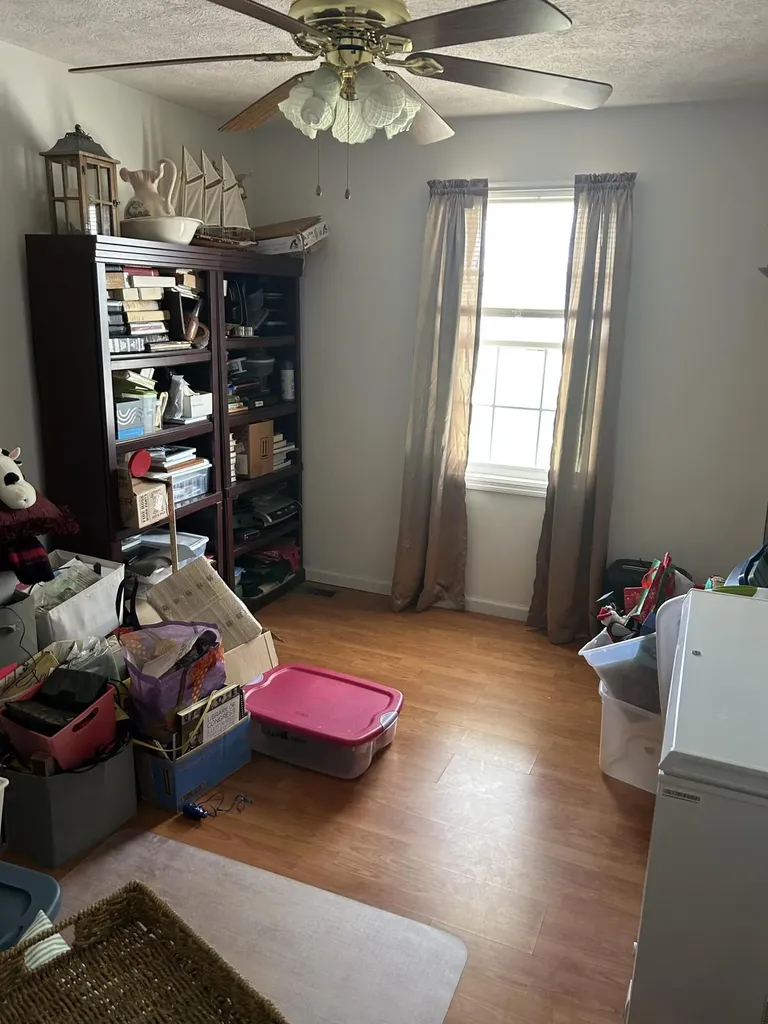 90 Deborah Lane Lily KY 40740