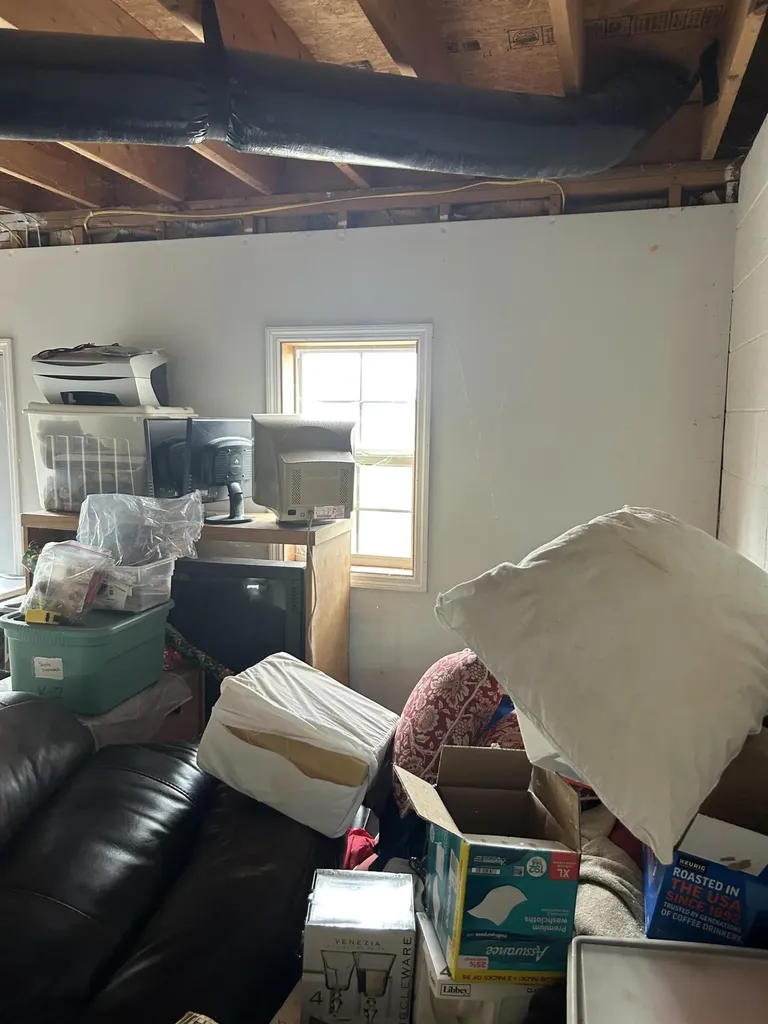 90 Deborah Lane Lily KY 40740