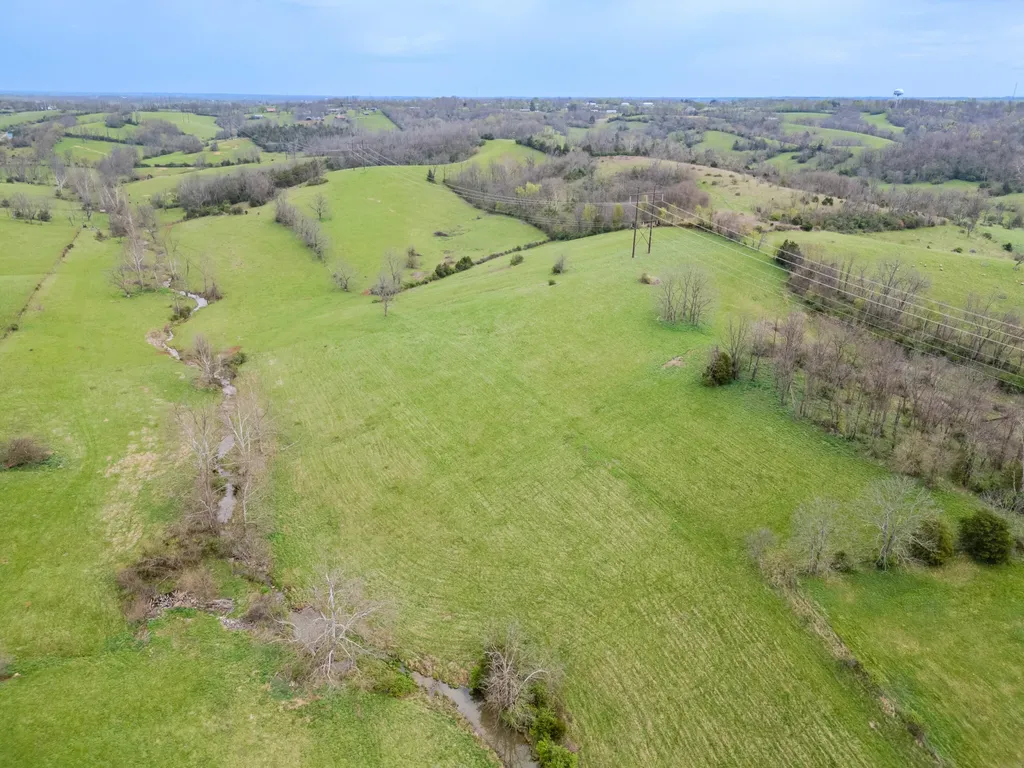 2996/3056 Irvine Road Winchester KY 40391