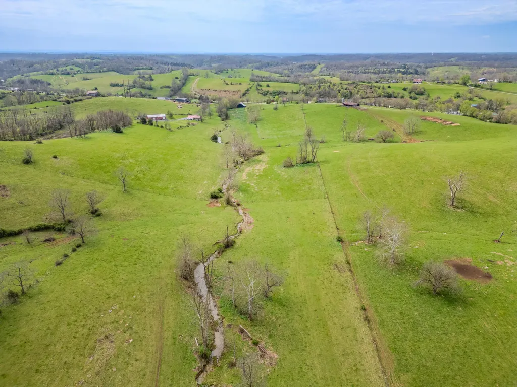 2996/3056 Irvine Road Winchester KY 40391